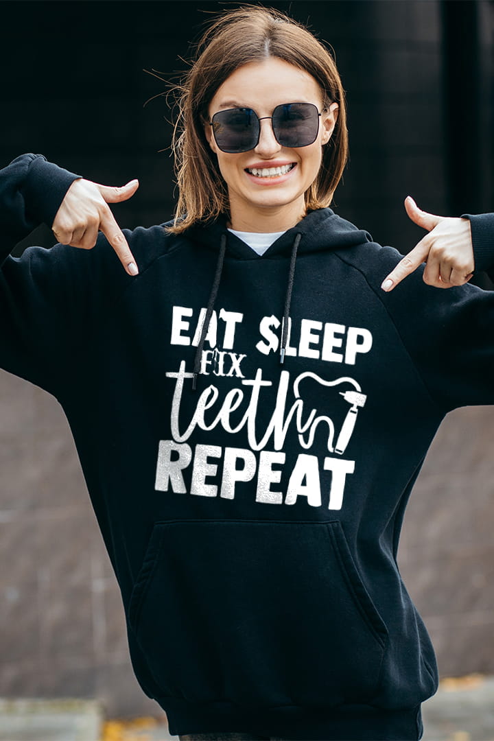 pokazowa_bluza_fixteeth.jpg