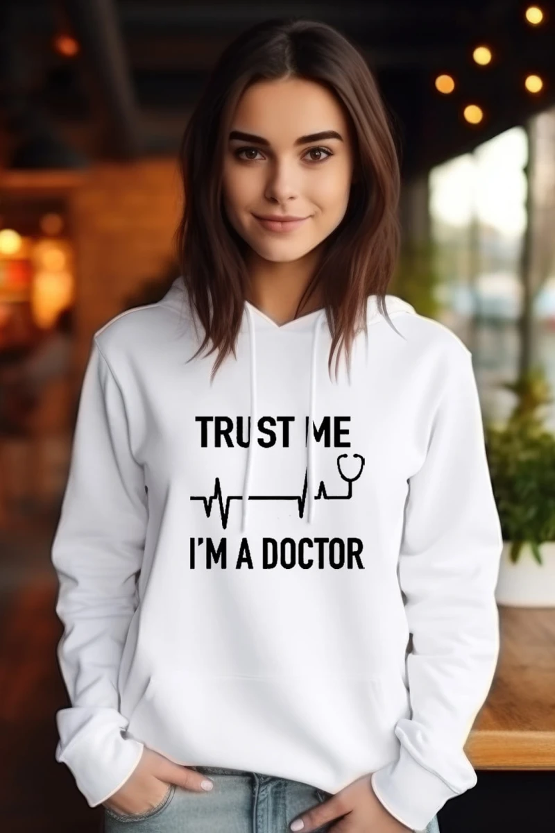 bluza trust me model.jpg