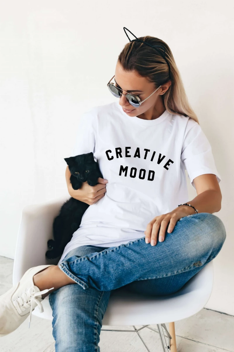 CreativeMoodmodelkoszulka-min (1).jpg